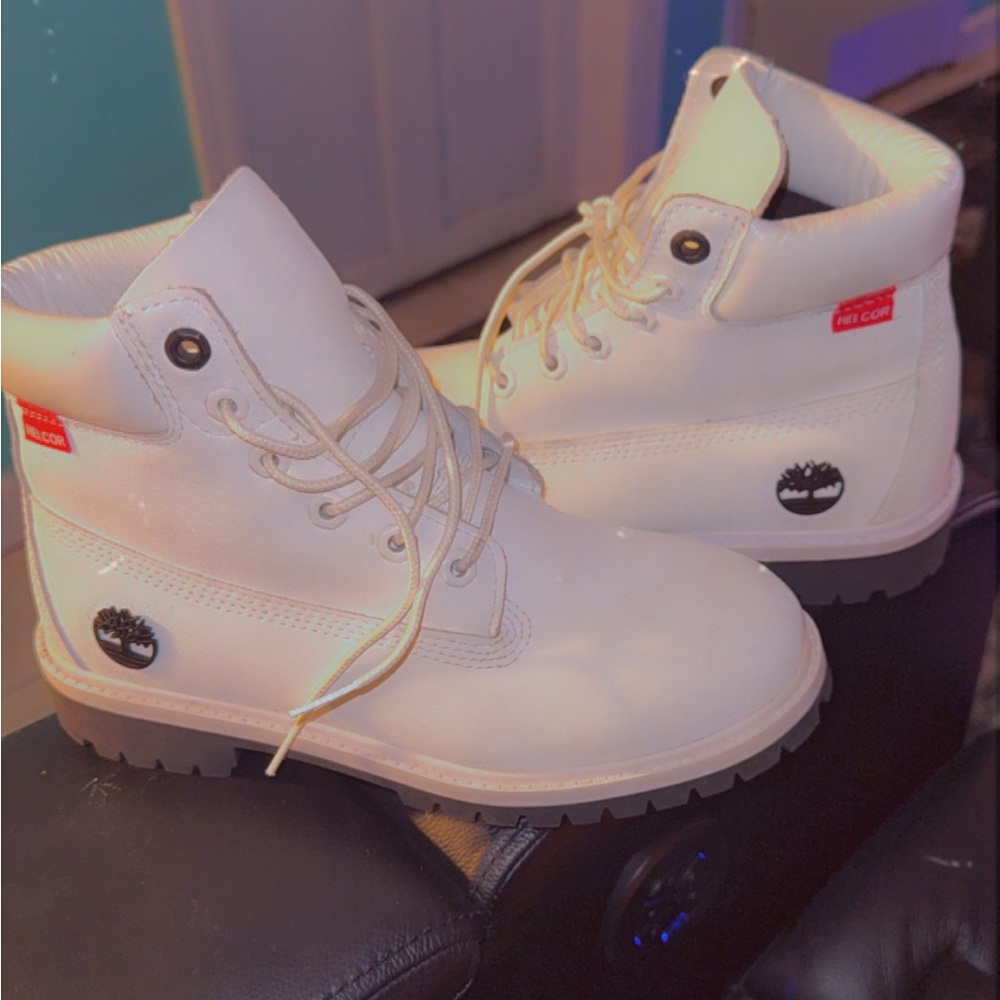 White timberland boots